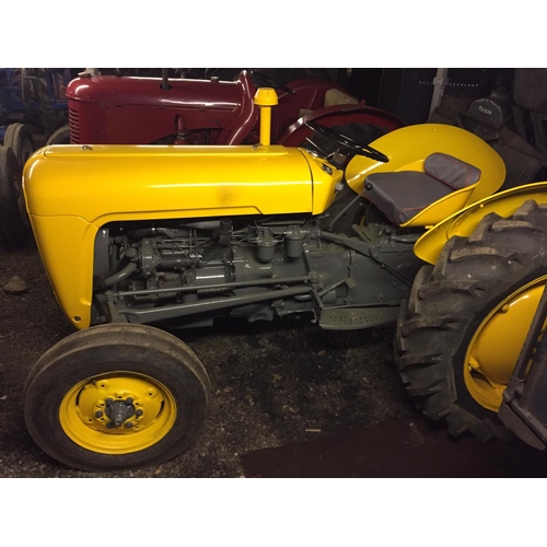 1572 - Massey Ferguson 35 tractor. 3 Cylinder, restored