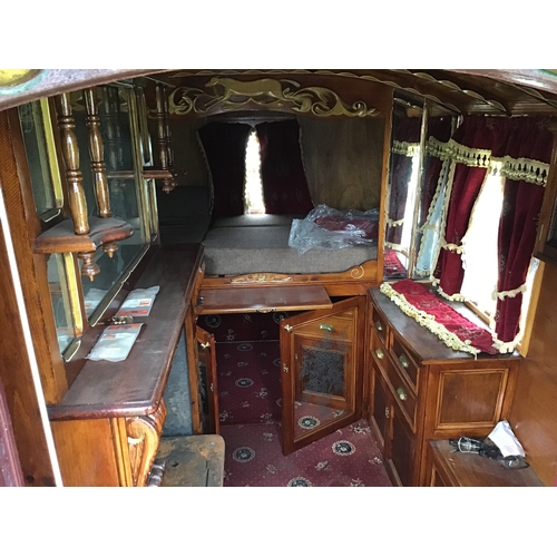 1542 - Bill Wright gypsy caravan, barn stored, fully fitted with oven cooking stove