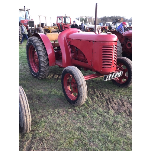 1555 - David Brown Cropmaster tractor. Fully restored.