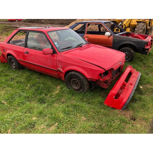 274 - LHD XR3I with damaged roof, engine believed good. Keys and French docs included. RHD (blue) Rolling ... 