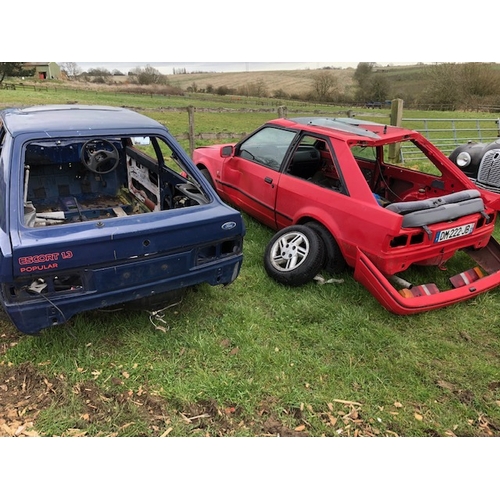 274 - LHD XR3I with damaged roof, engine believed good. Keys and French docs included. RHD (blue) Rolling ... 