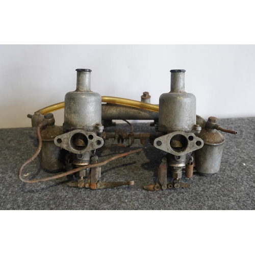 34 - Twin SU carburettors