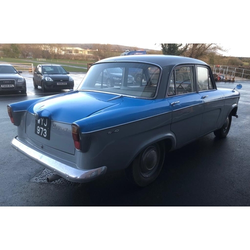 353 - Standard Vanguard 4dr saloon car. 1959. 2088cc Runs and drives well. Grey leather interior. Vin no. ... 