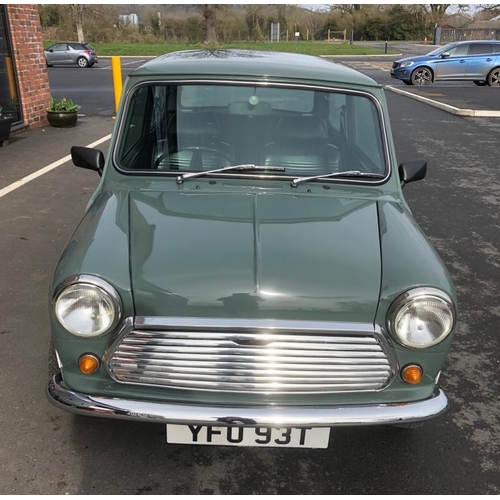 358 - Austin Morris Mini 850 Super 2dr saloon. 1979. 998cc. Runs and drives. Nut and bolt restoration. 12 ... 