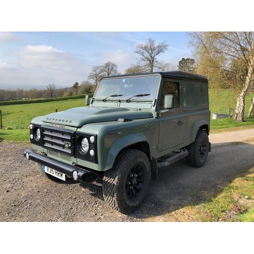 369 - Land Rover 90 Defender. 2000. Green. 88,000miles. Runs well. Current MOT. Very tidy. Reg. V35 HRM. V... 