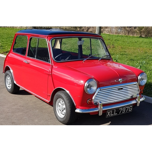 363 - Mini Cooper MkII car. 1968. Fully restored. Runs and drives. Mint condition. Chassis No- KA2S6115644... 