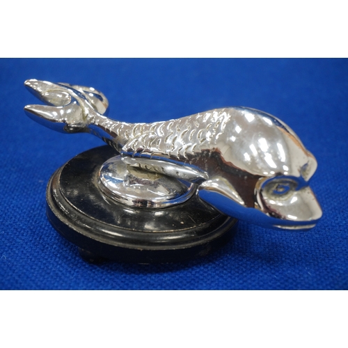 627 - Metal fish car mascot with trident tail