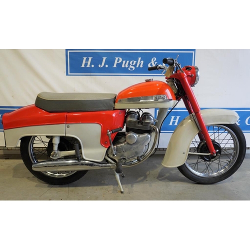 352 - Norton Jubilee 250cc Deluxe motorcycle. 1959. MOT til June 2020. Full V5 history and taxation. Reg. ... 