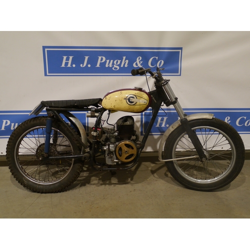 371 - BSA B44 motorcycle. C/w 197 Villiers engine. Engine No- 33893. Frame No- B442632. Runs with battery.... 