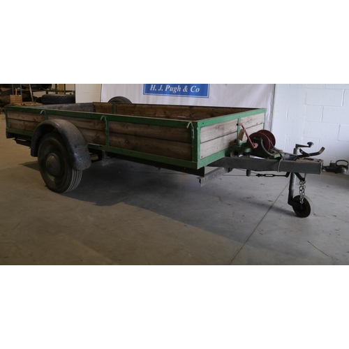 131 - Single Axle trailer with winch