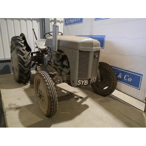 133 - Ferguson T20 Diesel Tractor. 1954. Starts and Runs. Used regularly in local ploughing matches. REG S... 