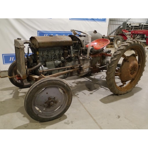 97 - Ferguson TEF tractor, on row crop wheels, Engine rebuilt with inclusion of new pistons, liners and t... 