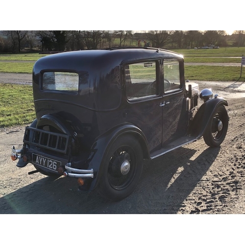 142 - Austin 10 4dr saloon car. 1934. Sunshine roof. 1141cc. 
Royal blue leather interior. Runs well. Vin ... 