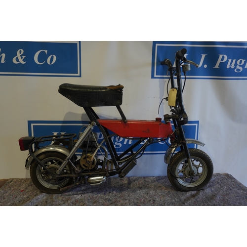 381 - Di Blasi R7 50CC folding motorcycle. 1980s. Engine turns over. Britax engine. No docs