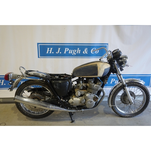 384 - Triumph T160 motorcycle. 1975. 750cc. American import with NOVA number. Low miles on the clock. Full... 