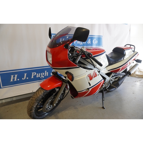 387 - Yamaha RD500LC 47X model motorcycle. 1986. 500cc. This is a pre production bike No-47X/000098. Start... 