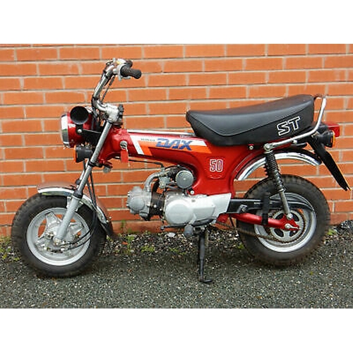 391 - Honda DAX  ST50-J. 49cc. First Registered 18.04.1989 Frame Number: AB232001877 Engine Number: AB22E1... 