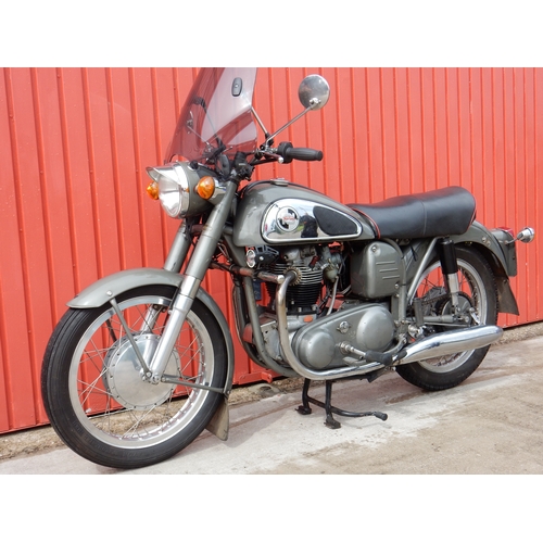 372 - Norton Dominator 99 motorcycle. 650cc. 1956 - fitted with 1967  650SS engine.  Frame Number: 68375 E... 