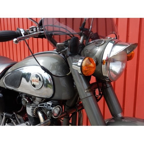 372 - Norton Dominator 99 motorcycle. 650cc. 1956 - fitted with 1967  650SS engine.  Frame Number: 68375 E... 