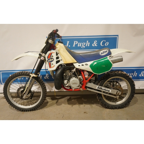 399 - KTM 250 MXC motorcycle. 1986. Good runner