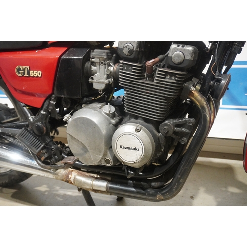 402 - Kawaski GT550 motorcycle. 1991. Good restoration project. Engine runs. Frame no- KZ550G-015159 Engin... 