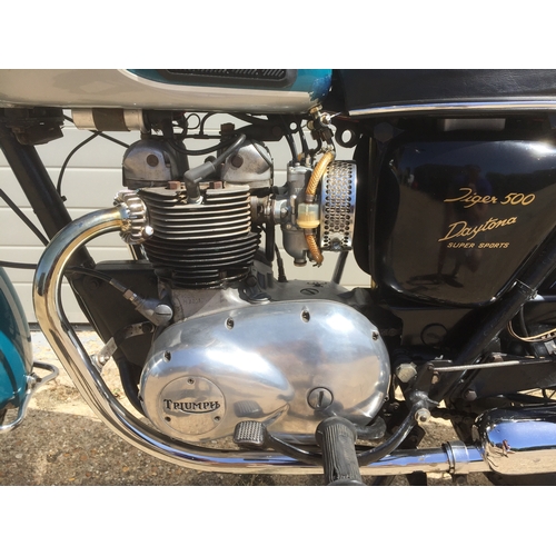 404 - Triumph Tiger T100R Daytona motorcycle. 1968. 500cc. New twin Amal carbs fitted. In regular use. Mat... 