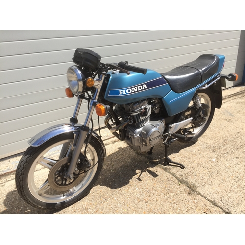 405 - Honda CB250 motorcycle. 1979. Good project exhaust. Original. Reg. XDY 46T. V5