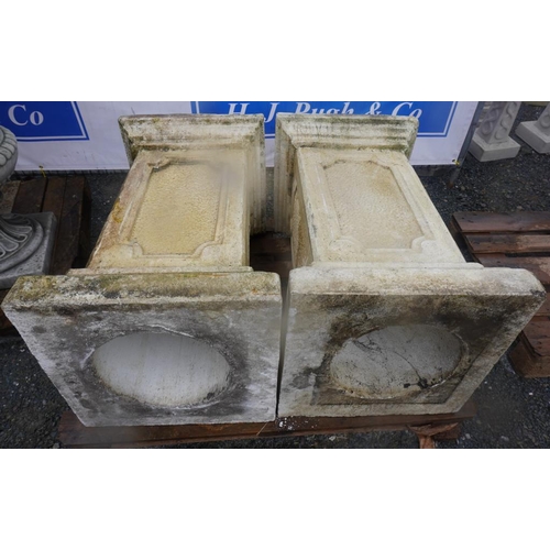 161 - Pair of plinths 35x21