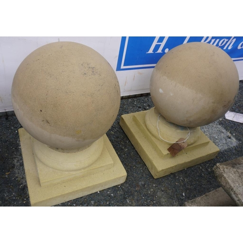 179 - Pair of pillar top balls 16