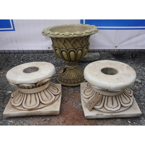 71 - Urn and 2 stands