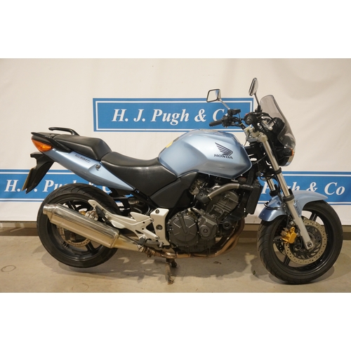 416 - Honda CBF 600N motorcycle. 2005. MOT til 23/9/2020. c/w service documents and old MOT's, 2 sets of k... 