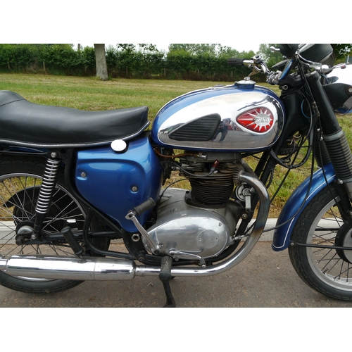 374 - BSA A65 Thunderbolt motorcycle. 1966. Starts and runs well. Its been on the road. SRM clutch and Boy... 