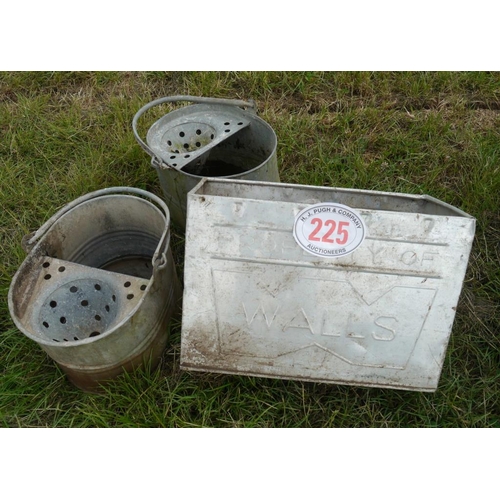 Lot 225       