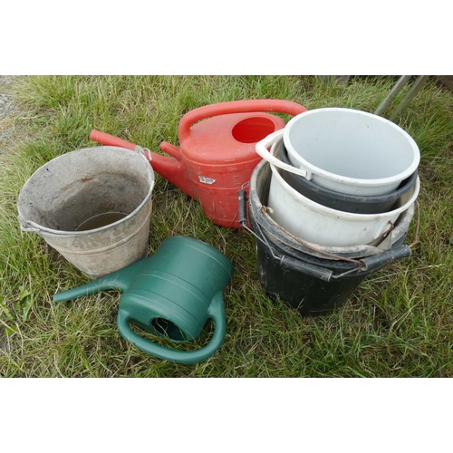 252 - Watering cans & buckets