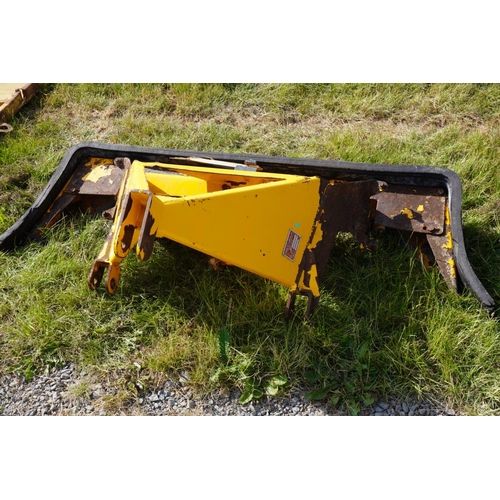 149 - Twose yard scraper +VAT