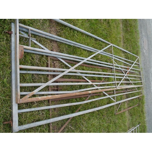 192 - 3 Assorted metal gates +VAT