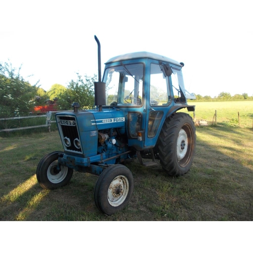 235 - Ford 4600 tractor c/w cab. Good original body work. Runs