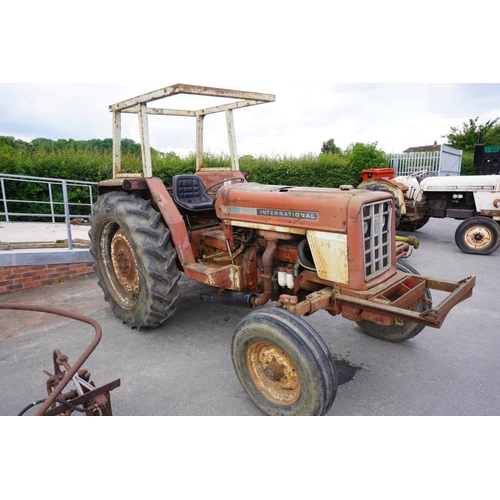 236 - International 574 tractor. Runs and drives