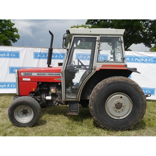 267 - Massey Ferguson 362 tractor. 12/12 gearbox, grass tyres. Runs and drives well. No V5 +VAT