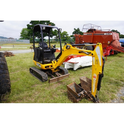 268 - JCB 8018 CTS 2015 digger with grader bucket, 12