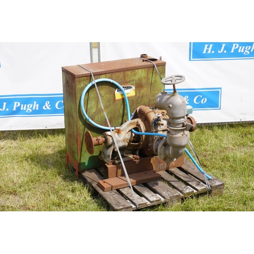 288 - Water pump and tank