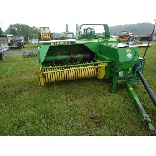 298 - John Deere 359 baler. Working order