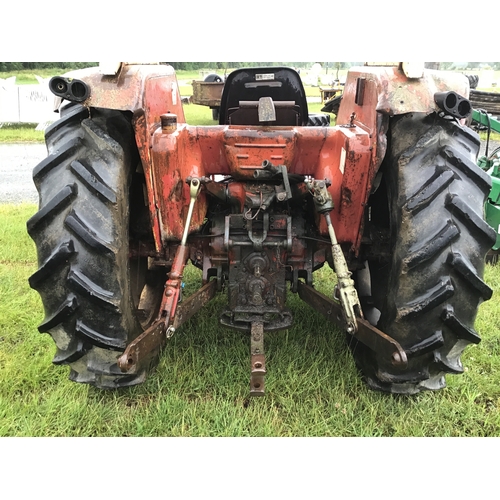 236 - International 574 tractor. Runs and drives