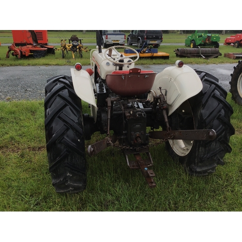 248 - David Brown Selectomatic 780 livedrive tractor. Reg. KEP 836.