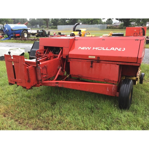 249 - New Holland 377 hayliner baler