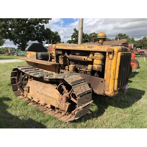 327 - Caterpillar D2 3J crawler tractor. SN 3J10035. Off farm.