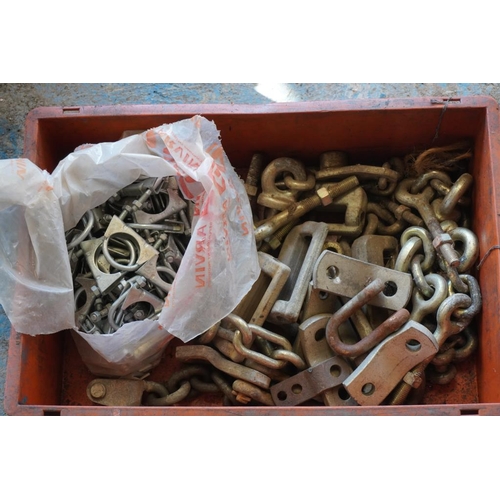 150 - Chuck chains and exhaust clamps