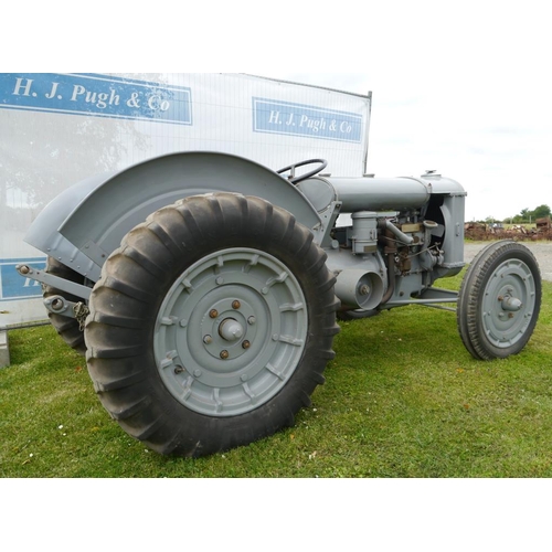 380 - Ferguson Brown tractor. Type A. SN.909. Early restoration with top link and pulley