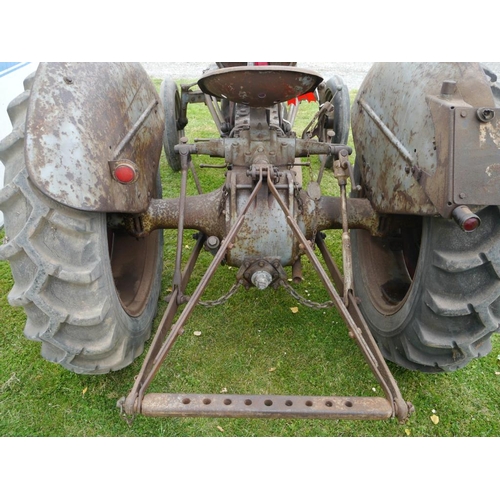 382 - Ferguson Continental tractor. 1946. SN.TE69. Cast iron gearbox, very original. Won first prize at Tr... 