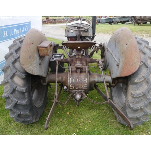 386 - Ferguson TEF diesel tractor. 1954. SN. TEF403398. Runs and drives. Reg. OAB 526